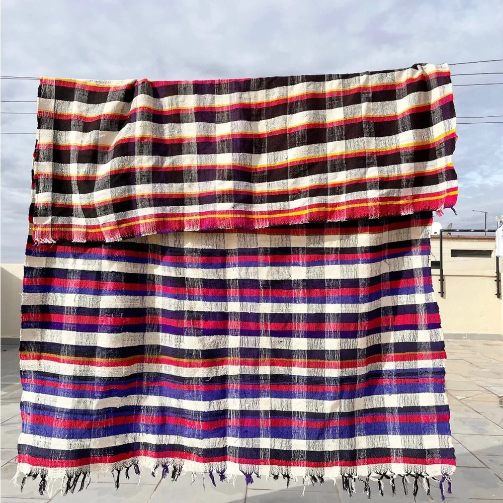 Multicolored Vintage Handwoven Moroccan Berber Blanket - Picture 2 of 8
